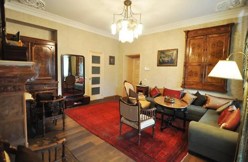 Vinotel Boutique Hotel Tbilisi 4*,